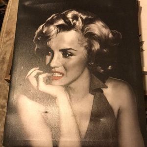 Brand new Marilyn Monroe black and white canvas!